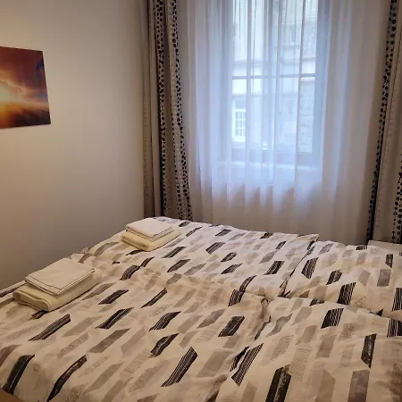 Apartment Svahova Карловы Вары Экстерьер фото