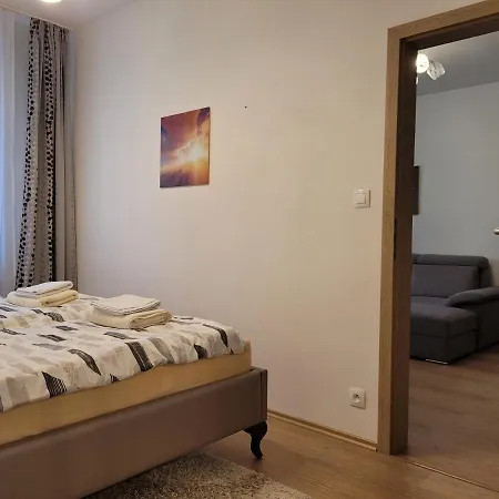 Apartment Svahova Карловы Вары Экстерьер фото